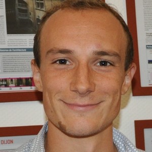 Benjamin - Prof d'économie - Paris