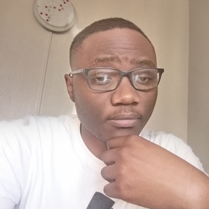 Caleb - Prof de maths - Avon