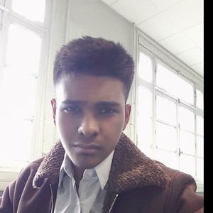 Sharan - Prof de maths - Montmagny