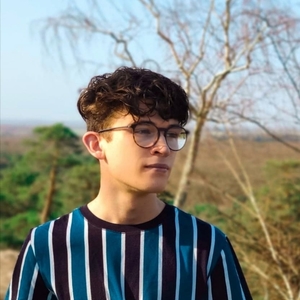 Axel - Prof de maths - Cesson