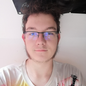 Noam - Prof de maths - Saint-Pierre-la-Cour