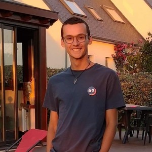 Dewi - Prof de maths - Ploudalmézeau