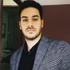 Nicolas - Prof d'histoire - Villeron