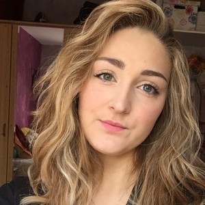 Josephine - Prof d'aide aux devoirs - Saint-Dionisy