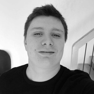 Pierre Louis - Prof d'initiation informatique - Lyon