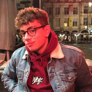 Nicolas - Prof d'histoire - Lille