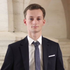 Lucas - Prof d'histoire - géo - Lille