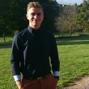 Alex - Prof d'initiation informatique - Aubigny