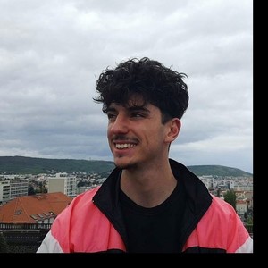 Corentin - Prof de physique - chimie - Pont-du-Château