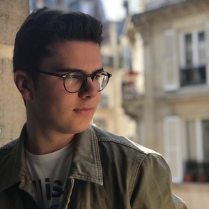 Bastien - Prof d'histoire - géo - Paris 4e