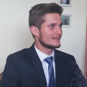 Pierre - Prof de maths - Paris
