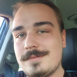 Alexis - Prof d'initiation informatique - La Louvière