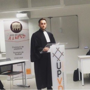 Erwan - Prof de droit civil - Céret