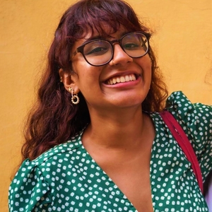 Yasmine - Prof d'anglais - Albiate