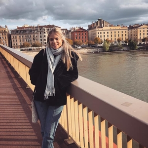 Phoebe - Prof de fle - français langue étrangère - London