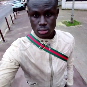 Young Ibouch - Prof d'aide aux devoirs - Montlhéry