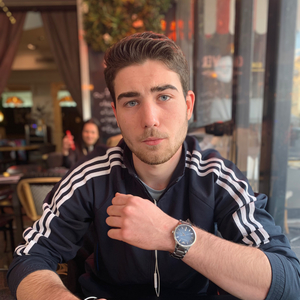 Nikolai - Prof de français - Nice