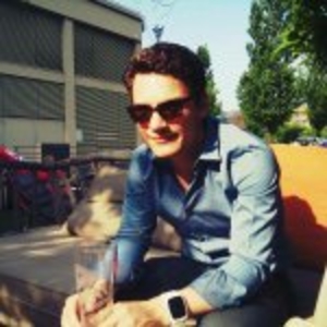 Etienne - Prof d'initiation informatique - Paris