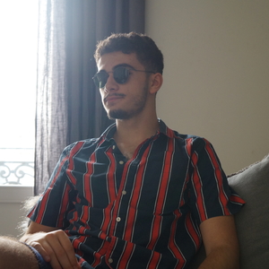 Elliot - Prof d'anglais - Neuilly-sur-Seine