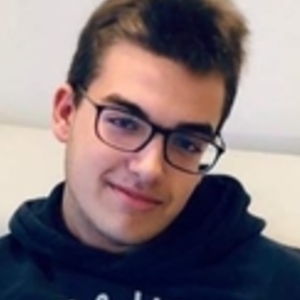 Loan - Prof de maths - Ath