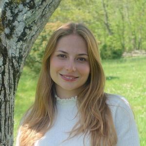 Laura - Prof de maths - Paris