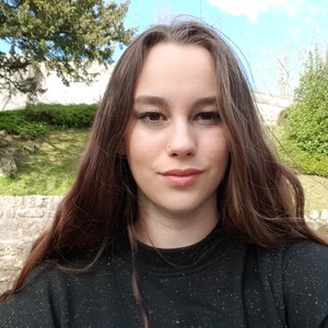 Emma - Prof d'aide aux devoirs - Camblanes-et-Meynac