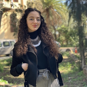 Amira - Prof de maths - Paris