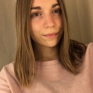 Adèle - Prof de maths - Longué-Jumelles
