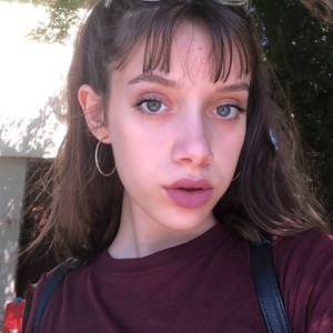 Louise - Prof de maths - Mouriès