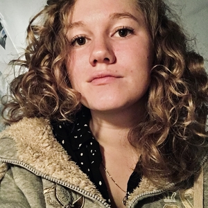 Romane - Prof de biologie - Angers