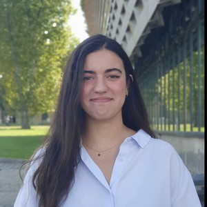Kamélia - Prof de maths - Paris