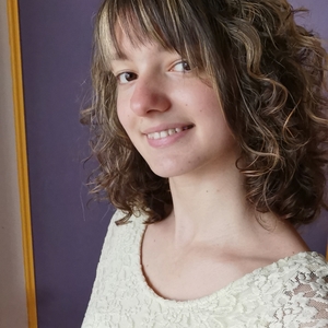 Amélie - Prof de maths - Saint-Hilaire-du-Rosier
