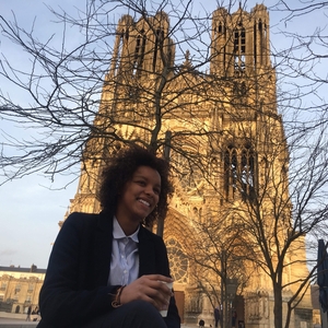 Samia - Prof d'aide aux devoirs - Reims