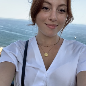 Darine - Prof de maths - Vénissieux