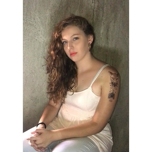 Alisson - Prof de biologie - Marseille