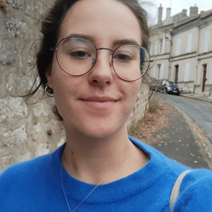 Manon - Prof de dessin - Angoulême