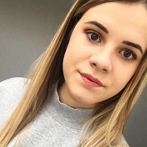 Alexandra - Prof d'aide aux devoirs - Mâcon