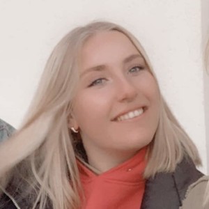 Laura - Prof de maths - Longpont-sur-Orge