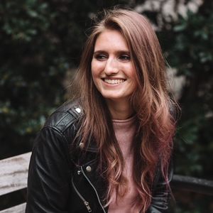 Carla - Prof de maths - Lyon