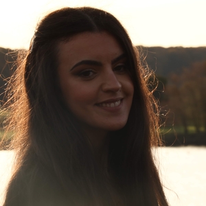 Sadia - Prof de maths - Fosses