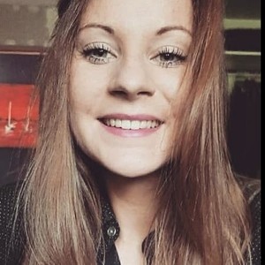 Candyce - Prof de français - Saint-Martin-d'Hères