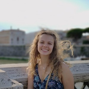 Charlotte - Prof d'aide aux devoirs - Paris