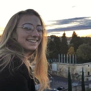 Maëva - Prof de chimie - Toulouse