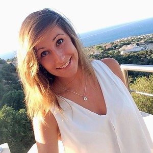 Léa - Prof de SVT - Cergy