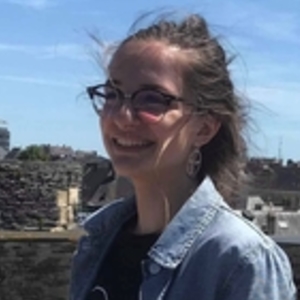 Maëlis - Prof de biologie - Marseille