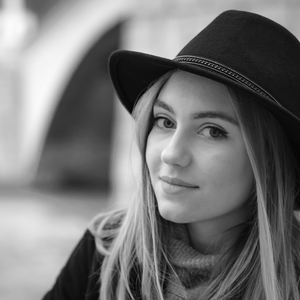 Agathe - Prof d'aide aux devoirs - Bruges