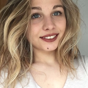 Romane - Prof d'aide aux devoirs - Voreppe