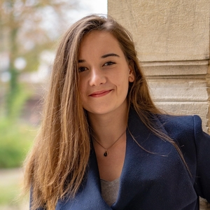 Mathilde - Prof de maths - Nay