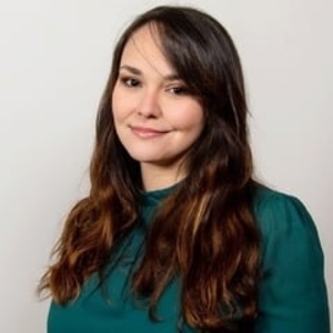 Chloë - Prof de physique - chimie - Paris