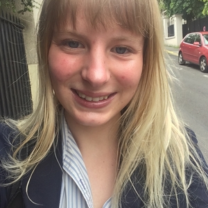 Chloé - Prof d'aide aux devoirs - Saint-Cloud